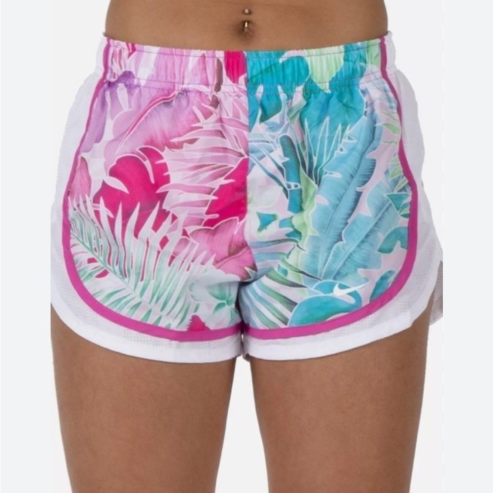 Nike dry temp hyper femme tropical Athletic Shorts with Dolphin Hem medium